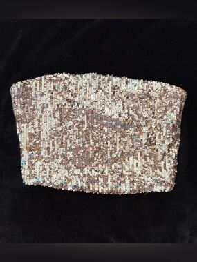 Dynamite Sequin Top in Champagne Gold